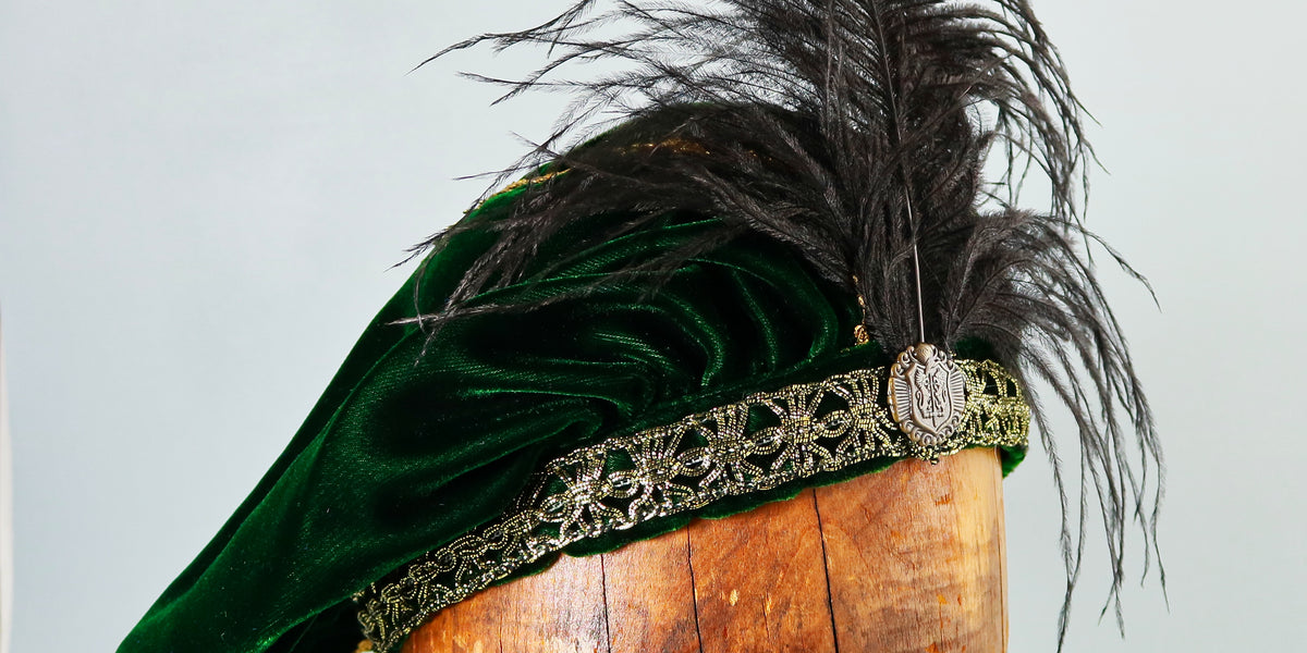 Smooth Velvet Cavalier - Green / Gold / Green Feathers Small
